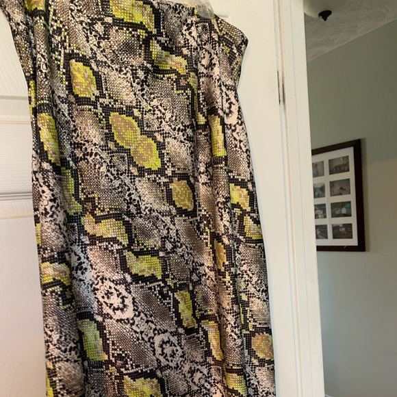 Universal Standard Dresses & Skirts - EUC Universal Standard satin skirt size 18w